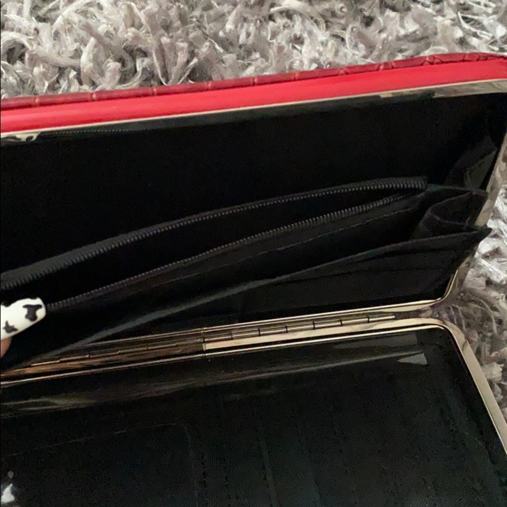 wallet - Picture 3 of 5